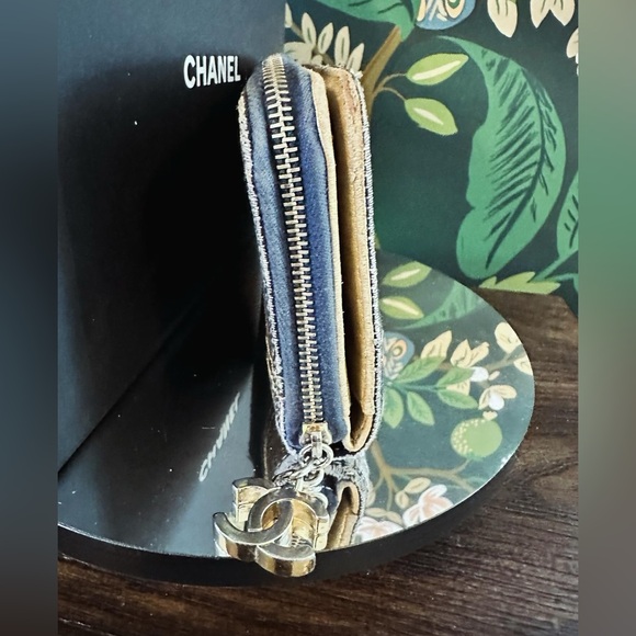 Chanel Denim with Gold Interior Snap Wallet 💃 👖🩷 - Picture 10 of 13